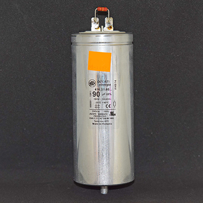 A Capacitor Component With 90 MF