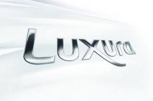 Luxura x10 chrome logo